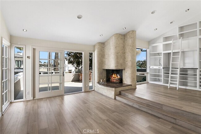 Foto del edificio - 411 Goldenrod Ave