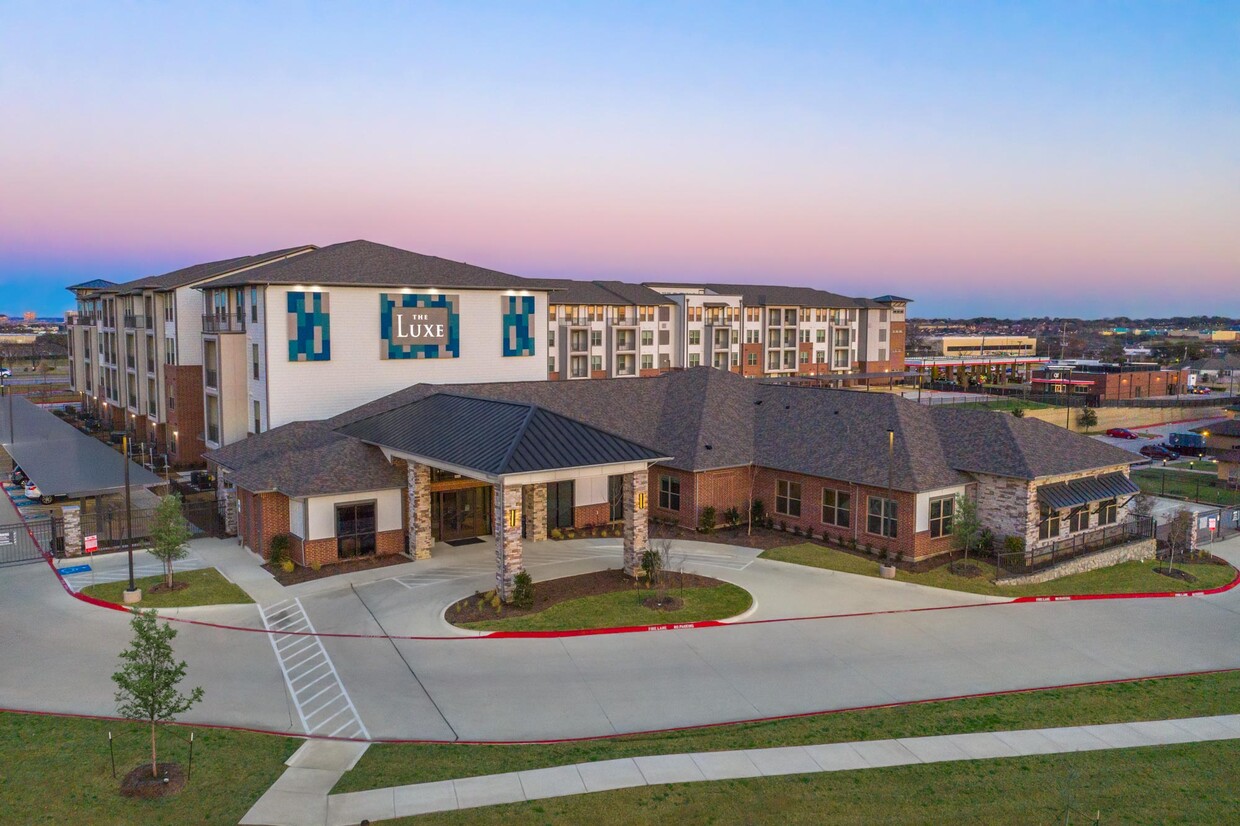 Foto principal - The Luxe at Las Colinas | 55+ Community