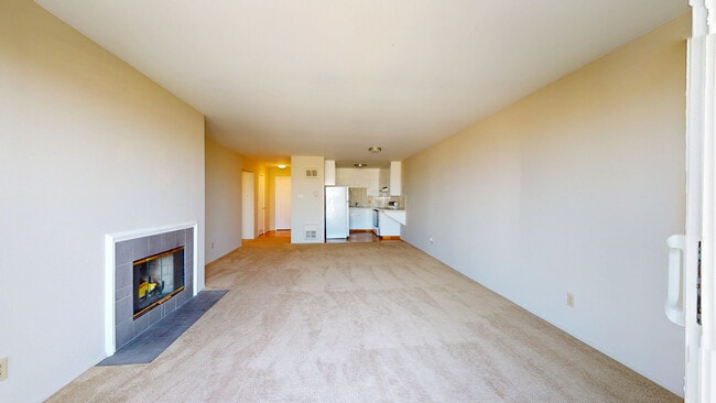 Building Photo - 59 Lupine Ave