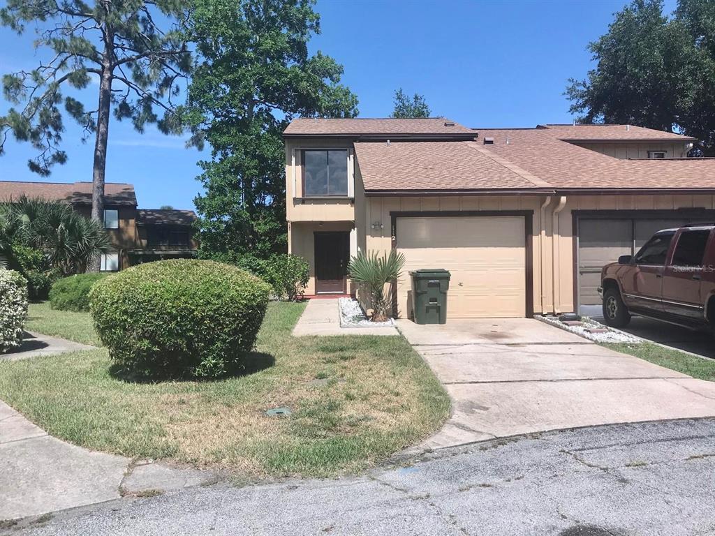 Primary Photo - 112 Oakwood Village Cir