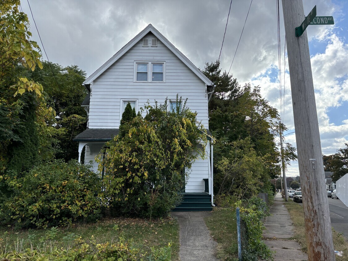 Foto principal - 334 2nd Ave