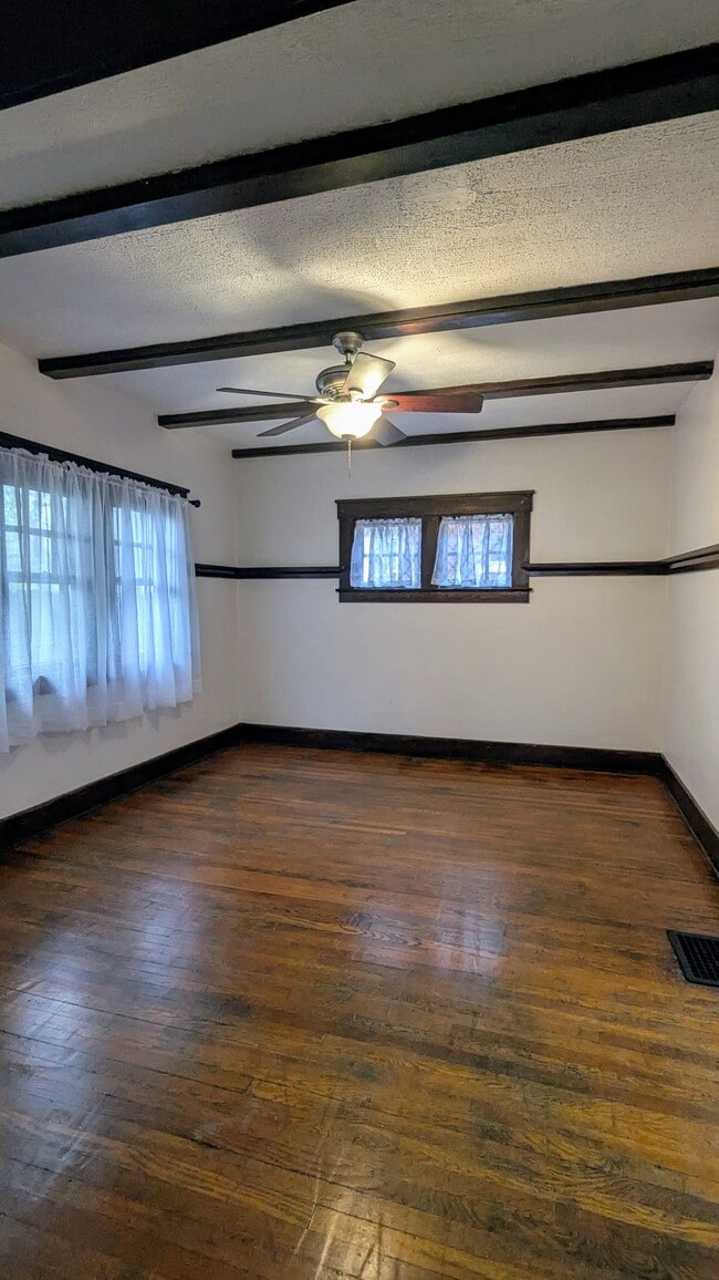 comedor - 2330 N 4th St