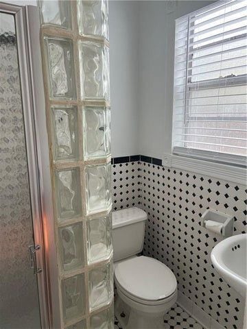 Foto del edificio - 808 SE 6th Ct