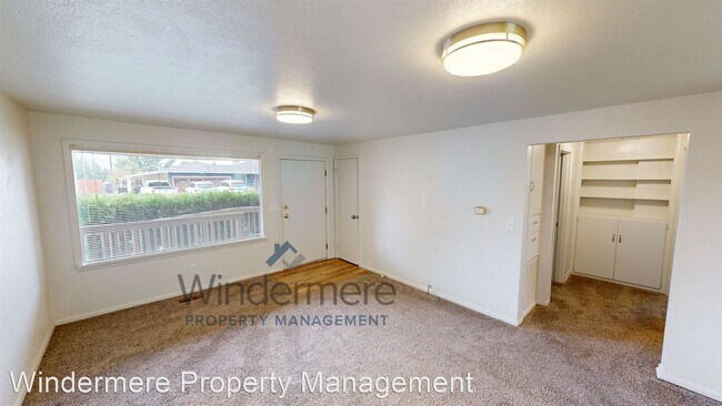 Building Photo - 2 br, 1 bath House - 229 SE Sunny Drive