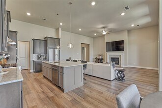 Building Photo - 1716 Encino Blvd