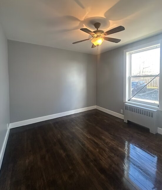 Photo du bâtiment - 354 Pine St