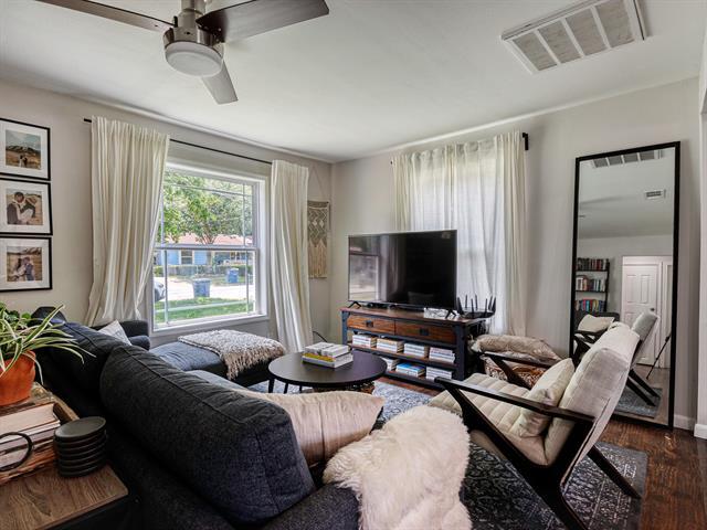 Foto del edificio - 4223 Glenhaven Blvd