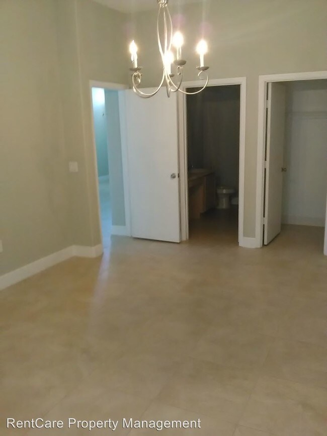 Building Photo - 14207 Boca Key Dr