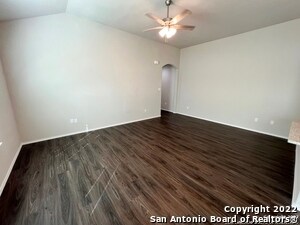 Foto del edificio - 629 Heathers Wy