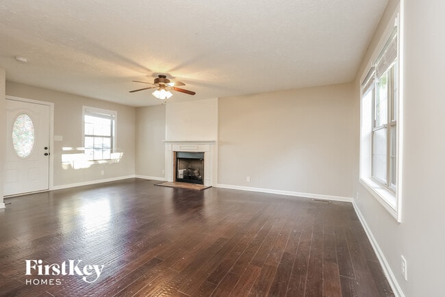 Building Photo - 1412 Freedom Dr
