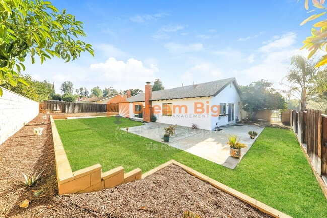 Photo - 2877 Sandberg St House