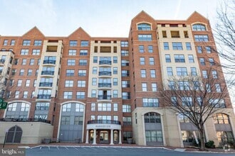 Building Photo - 485 Harbor Side St