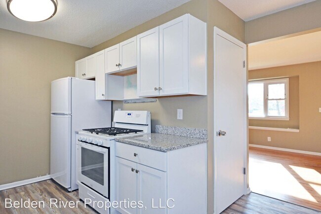Foto del edificio - 5 br, 2 bath House - 1208 82nd Ave N