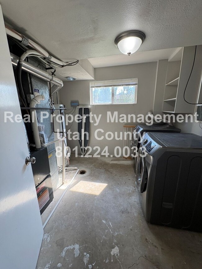 Building Photo - 1474 N 375 W