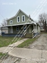 Building Photo - 200 E 32nd St