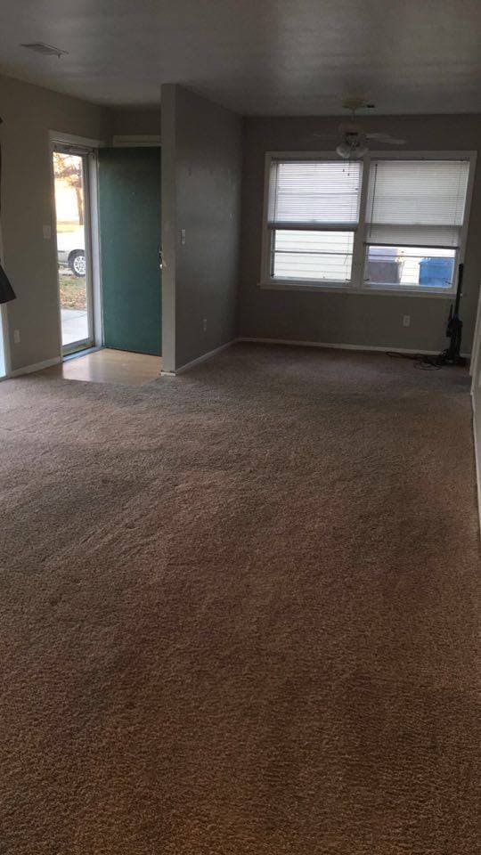 Building Photo - 3 bed/1bath - Great location