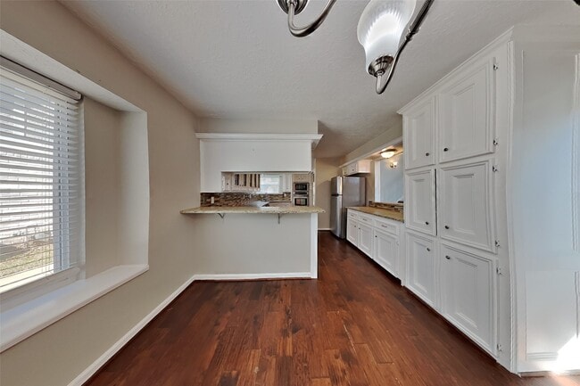 Building Photo - 12927 Lemur Ln