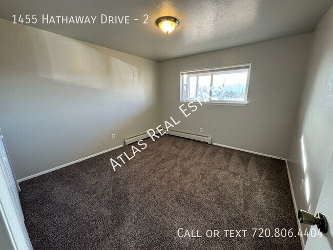 Building Photo - 2 Bedroom Apartment - RENT SPECIAL FOR APR...