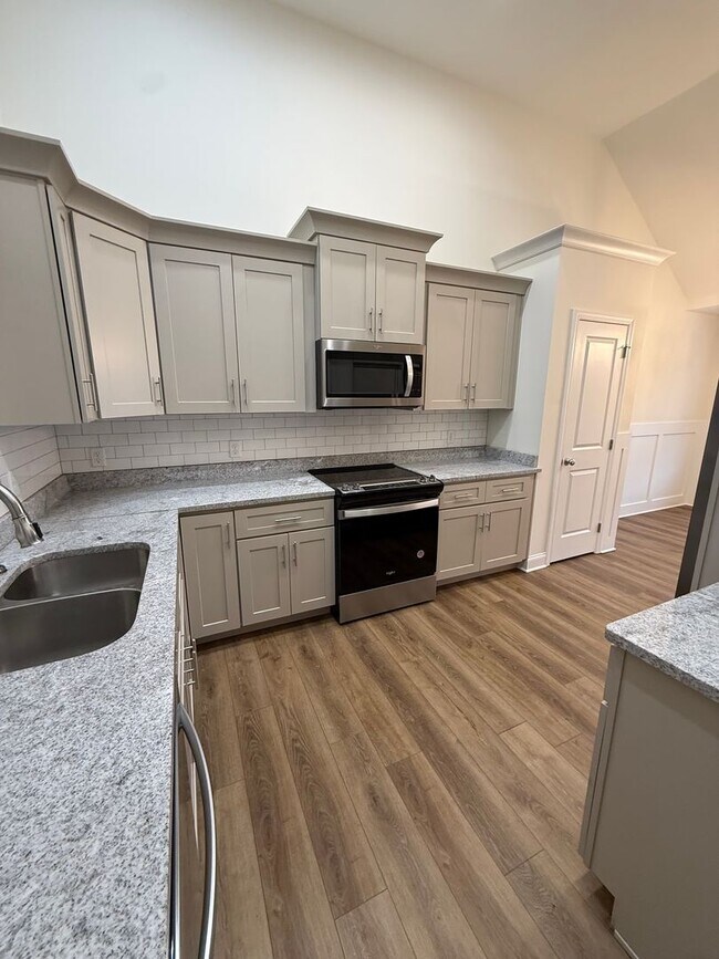 Foto del edificio - Ooltewah Rental 3 Bedrooms + Full Finished Basement