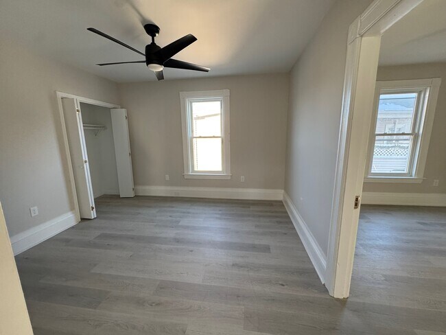 Foto del edificio - 494 Hevey St