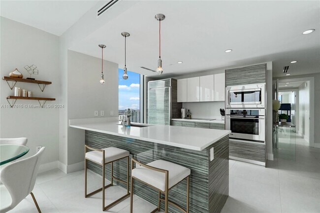 Foto del edificio - 460 NE 28th St