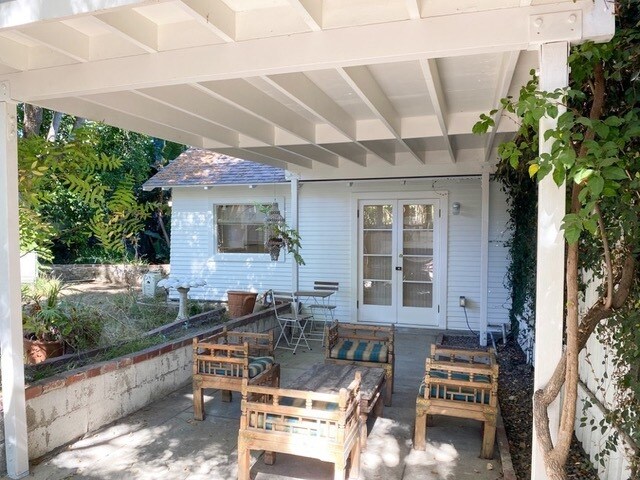 Primary Photo - 1600 Courtney Ave