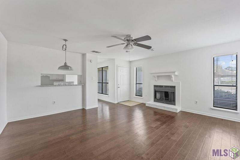 Foto del edificio - 5242 Butter Creek Ln