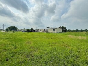 Building Photo - 9389 FM 1960