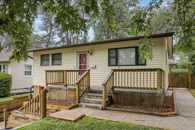 Building Photo - 1230 Cole Creek Dr