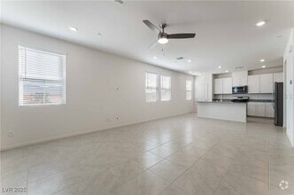 Building Photo - 3701 Via Gennaro