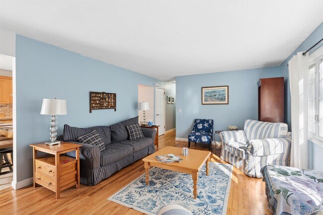 Foto del edificio - 4 Arbor Ln