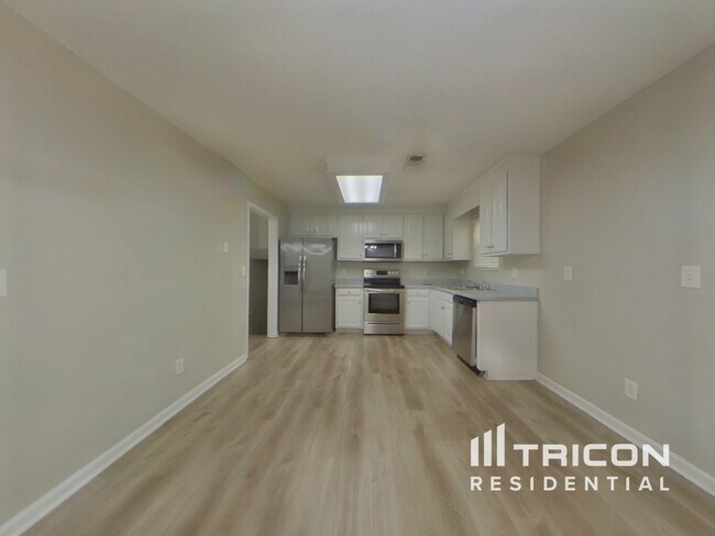 Foto del edificio - 699 Creek Stone Dr