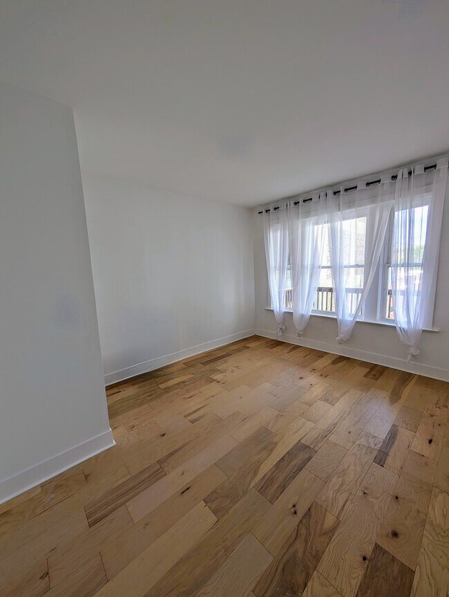 Foto del edificio - 616 W Patterson Ave