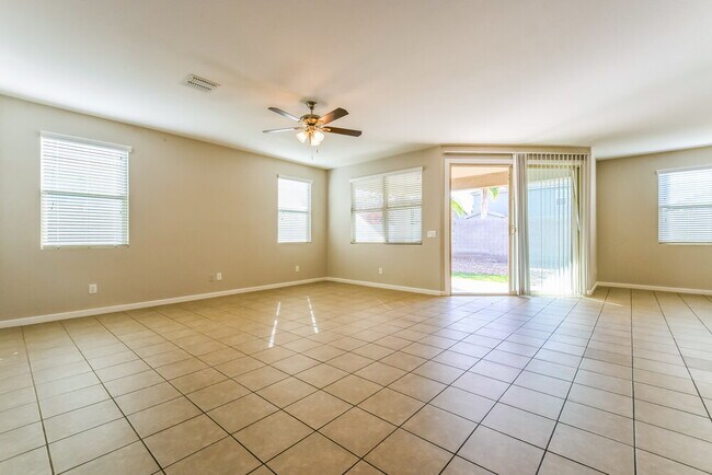 Building Photo - 4235 W Dayflower Dr