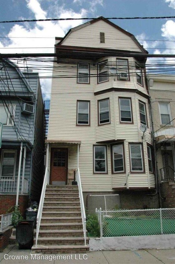 Foto principal - 43 E 26th St