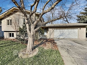 Building Photo - 17230 Sunray Cir SW