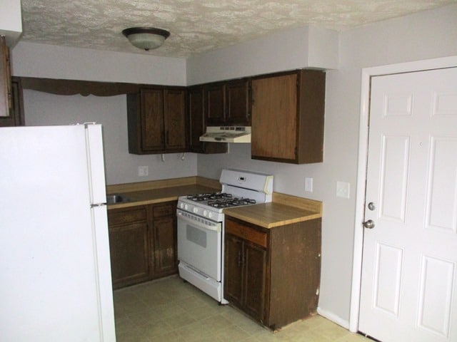 Building Photo - 1500 Ensign Dr