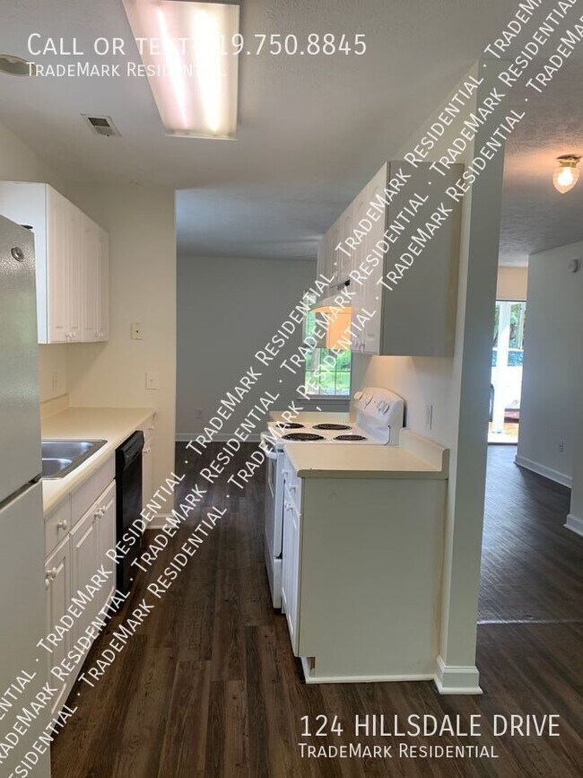 Foto del edificio - 124 Hillsdale Dr
