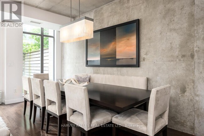 Photo du bâtiment - 301 Mutual St