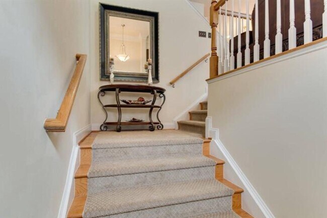 Foto del edificio - 2149 Red Vine Dr