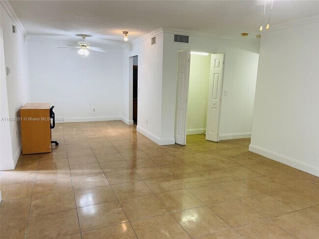 Foto del edificio - 8610 SW 149th Ave