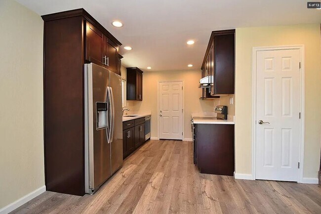 Foto del edificio - $3790 3 BED/2.5 BATH FREMONT HOME