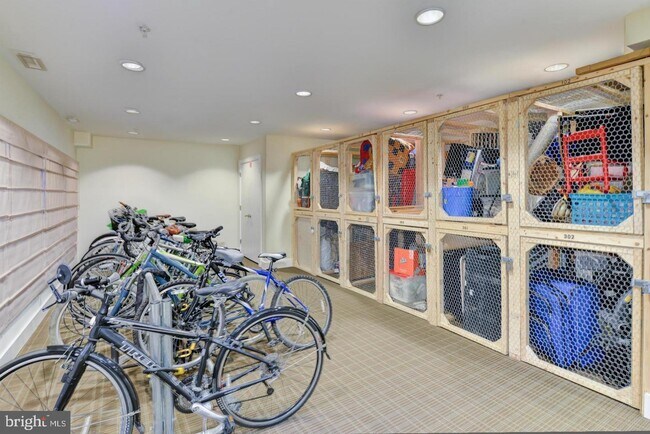 Foto del edificio - 449 R St NW