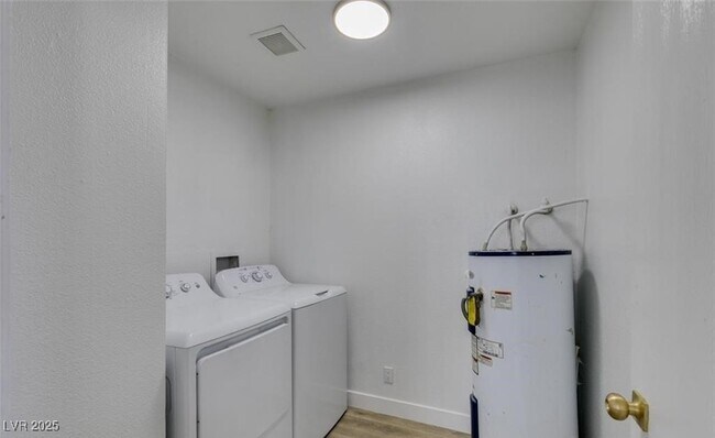 Foto del edificio - 6932 Kilgore Dr