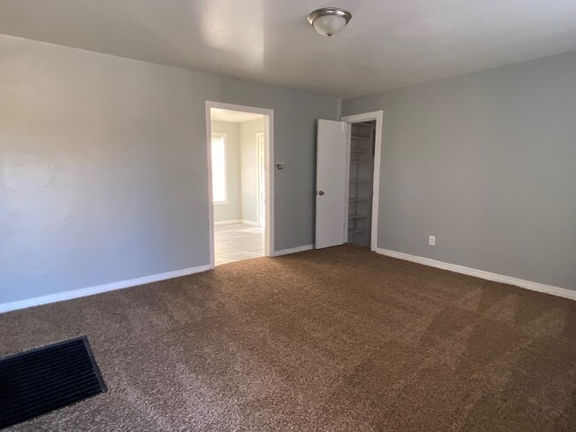 Building Photo - 1326 NW 100th St