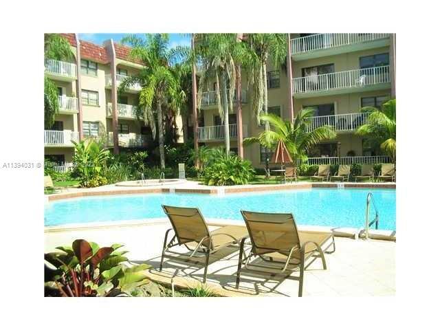 Building Photo - 9301 SW 92nd Ave