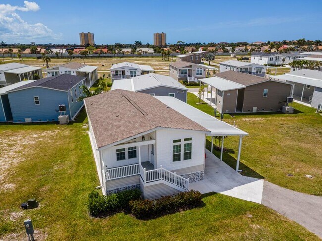 Building Photo - 12581 Spring Meadow Dr