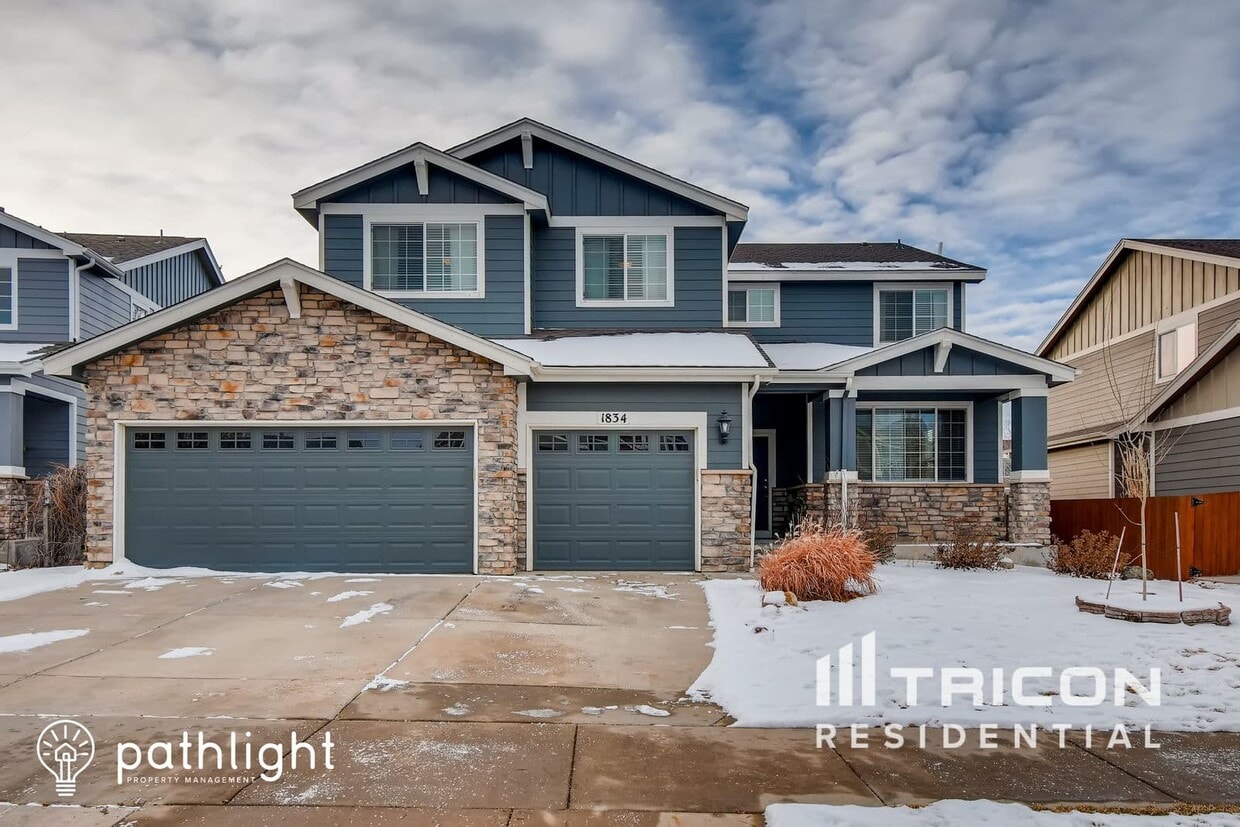 Building Photo - 1834 Alpine Dr