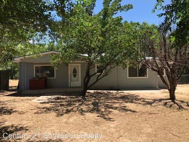 Building Photo - 3 br, 1 bath House - 8 Road 5759