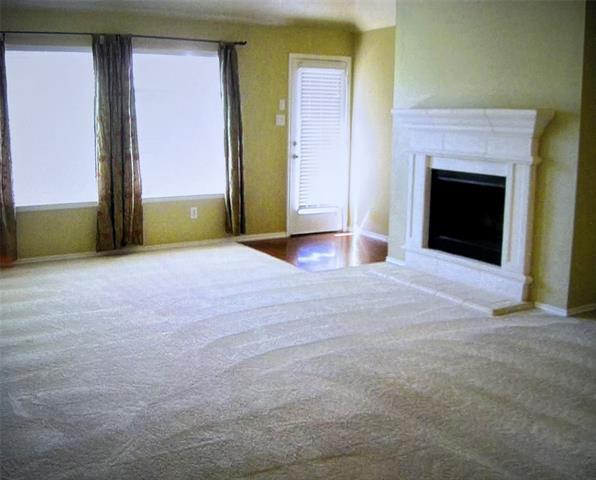 Foto del edificio - 1411 Hazelwood Dr